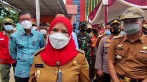 Wali Kota Bandar Lampung Eva Dwiana