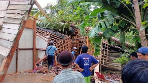 Angin Puting Beliung di Lampung Timur