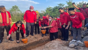 Peletakan Batu Pertama Kantor DPC PDIP Mesuji