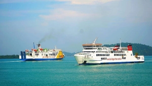 Kapal Penyeberangan Merak Bakauheni