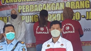 Dua wanita ditangkap kasus dugaan tindak pidana perdagangan orang di Lampung