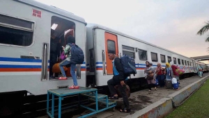 Kereta Api Lampung-Palembang