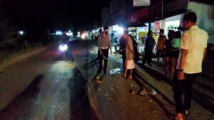 Wanita Pengendara Motor Tertabrak Truk