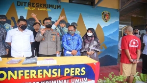 Paman cabuli keponakan di Lampung
