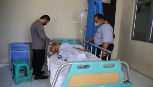 Pencuri motor