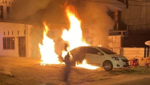 Mobil terbakar di Pringsewu Lampung