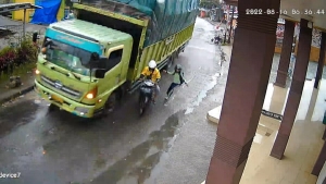 Truk rem blong di Bandar Lampung