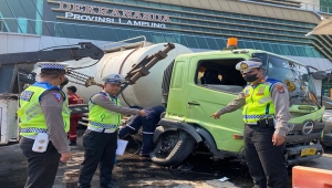 Kecelakaan truk di Pelabuhan Bakauheni