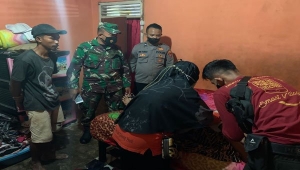 Pria tewas tergantung dalam gudang