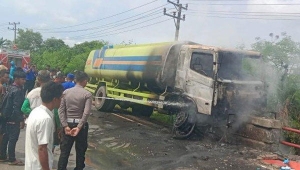Kecelakaan maut truk tabrak motor di Jalintim Mesuji Lampung