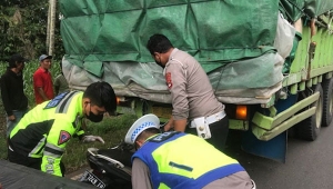 Motor tabrak truk parkir di Lampung Timur