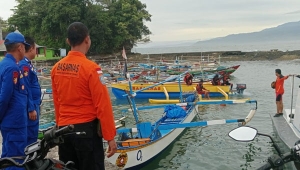 Nelayan hilang kontak di Pesisir Barat Lampung
