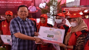 Ketua Komisi IV DPR Sudin