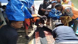 Nelayan jatuh dari kapal di Perairan Sungai Burung, Tulang Bawang, Lampung, ditemukan meninggal dunia