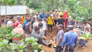 Kakek 102 tahun meninggal dunia tertimbun longsor di Way Kanan Lampung