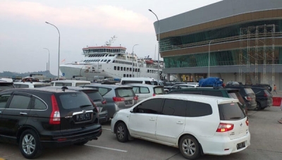 Pelabuhan Penyeberangan Merak Bakauheni