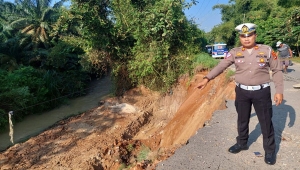 Jalan ambles di Lampung Tengah