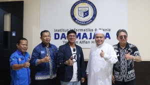 Andika Kangen Band menjadi mahasiswa IIB Darmajaya