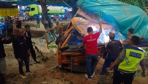 Kecelakaan truk rem blong di Bakauheni