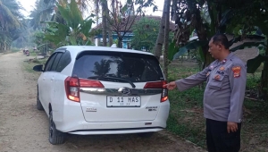 Mobil Sigra diduga hasil curian ditinggalkan di Tanggamus