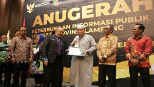 IIB Darmajaya Raih Penghargaan Kampus Informatif