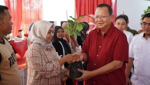 Ketua Komisi IV DPR Sudin