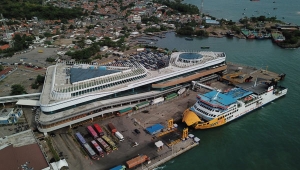 Pelabuhan penyeberangan Merak-Bakauheni
