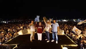 Konser Gebyar Indonesia Maju Prabowo-Gibran di Lapangan Karang Endah, Kecamatan Terbanggi Besar, Lampung Tengah, Provinsi Lampung, Jumat (26/1/2024) malam. (Foto: Istimewa)