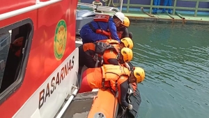 Mayat Ditemukan Mengapung di Dermaga Cargill Srengsem Panjang Bandar Lampung
