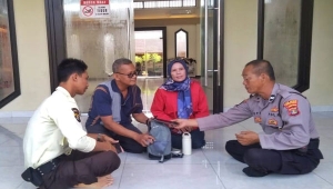 Polisi Temukan Tas Pemudik Berisi Uang Rp 100 Juta Tertinggal di Rest Area Tol Lampung