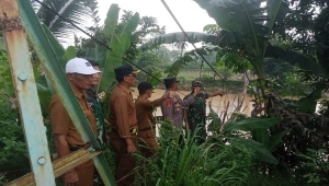Jembatan rusak di Pringsewu