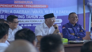 Ketua Gerindra Lampung Rahmat Mirzani Djausal mendaftar calon Gubernur Lampung di Partai Demokrat