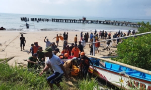 Tim SAR Temukan Jasad Pria Tenggelam di Pantai Bengkunat Pesisir Barat