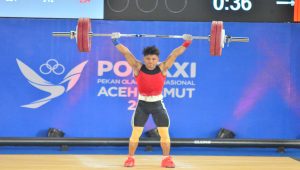 Lifter Lampung Muhammad Husni meraih emas di PON 2024