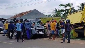 Tabrakan di Lampung Timur