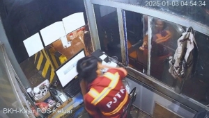 Penjaga Loket Parkir Pelabuhan Bakauheni Ditodong Senjata Api