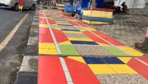 Trotoar Keramik di Bandar Lampung