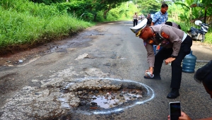 Jalan Rusak di Bandar Lampung