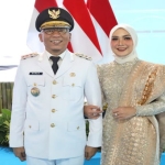 Gubernur Lampung Rahnat Mirzani Djausal (Mirza) dan istrinya Purnama Wulan Sari
