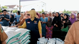 Pasar murah di Lampung Timur