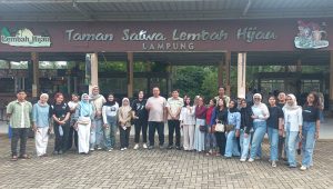 Mahasiswa Kehutanan Unila Praktikum di Lembah Hijau