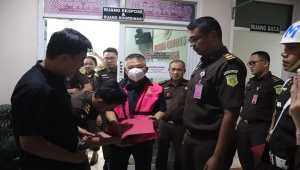 Kejati Tahan Eks Kadis PUPR Lampung Timur
