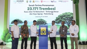 DTLF Djarum Foundation Tanam Trembesi di Tol Lampung-Palembang