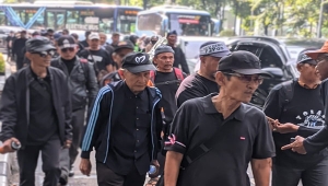 Pensiunan PT Pos Indonesia demo