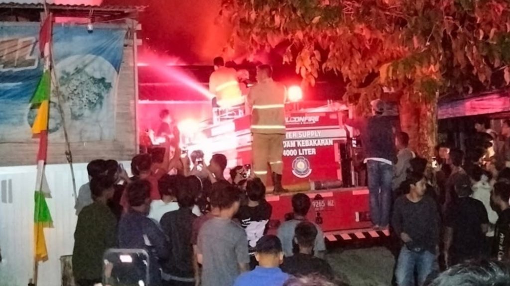 Kebakaran di Lampung Timur, 2 Toko Ludes Rugi Milyaran