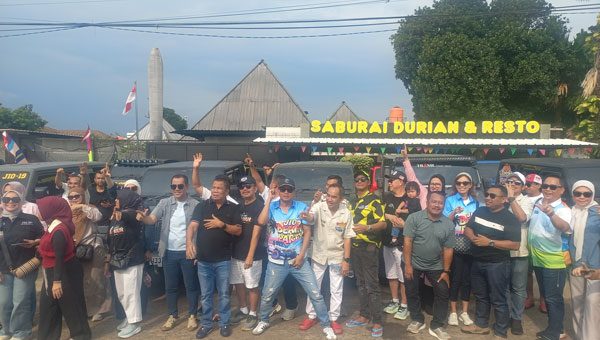 Member Jeep Indonesian Owner di Saburai Durian dan Resto Bandar Lampung