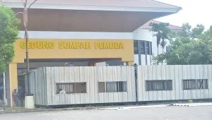 Posko Bhayangkara FC Depan Kantor KONI Lampung