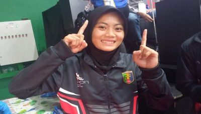 Pesilat Purti Lampung Riski Enjel Pinata meraih medali emas PON Beladiri 2025