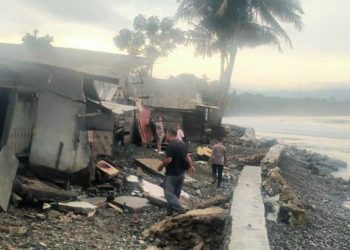 Banjir Rob Terjang Tanggamus Lampung