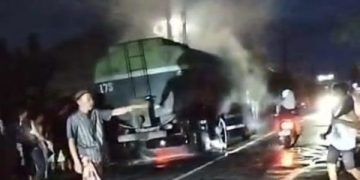 Truk Tangki CPO Terbakar di Tanggamus Lampung